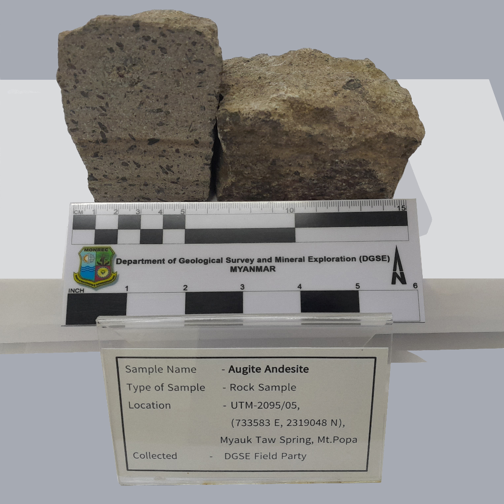 Augite Andesite_MM_Rock_32_2023.jpg